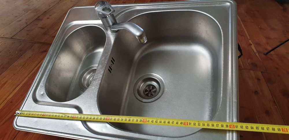 Zlewozmywak dwukomorowy  50x60 wraz z baterią