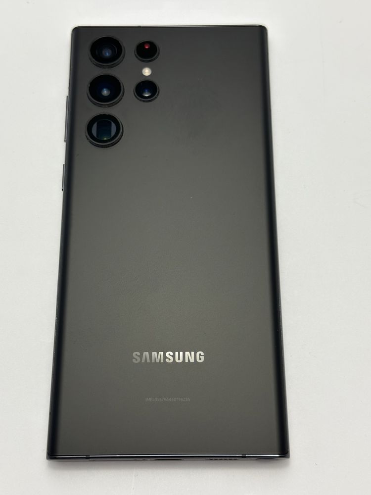Samsung Galaxy S22 Ultra 8/128 Black Дійсно якісний смартфон.