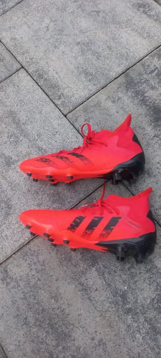 Buty piłkarskie korki ADIDAS Predator 42