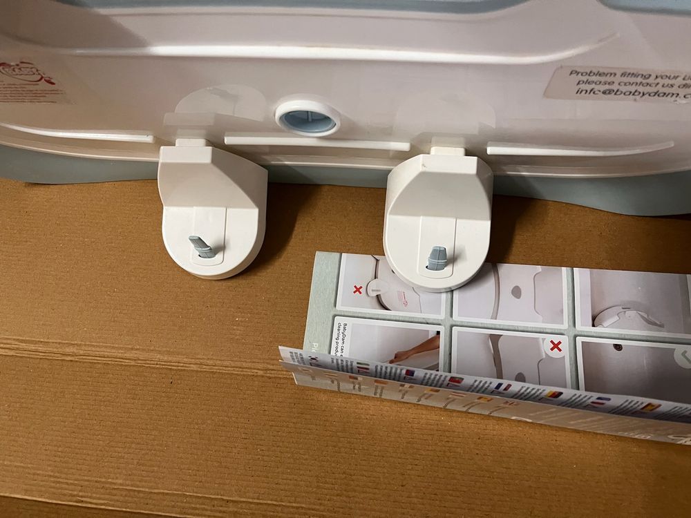 Redutor para Banheira BabyDam Suavinex azul-céu