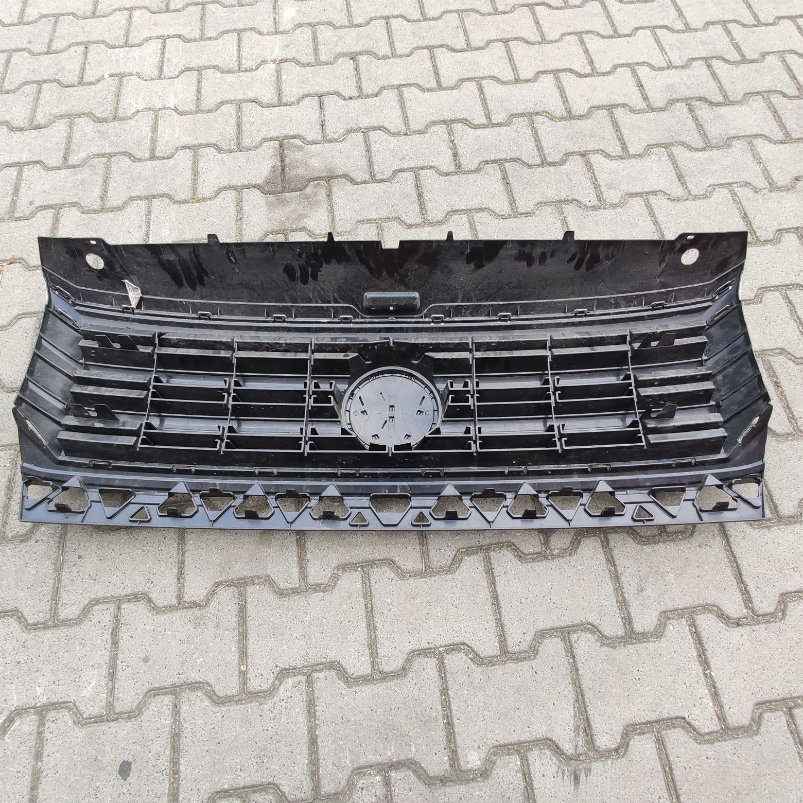 VW CRAFTER II Atrapa,grill OE