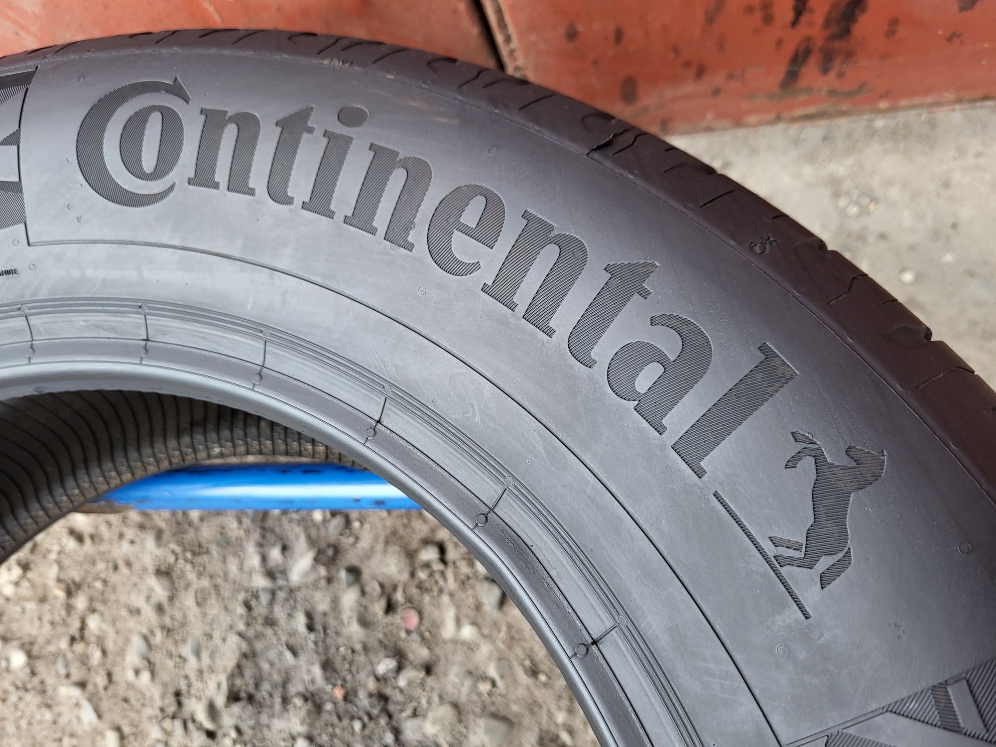 215/65/17 R17 Continental EcoContact 6 4шт ціна за 1шт літо шини