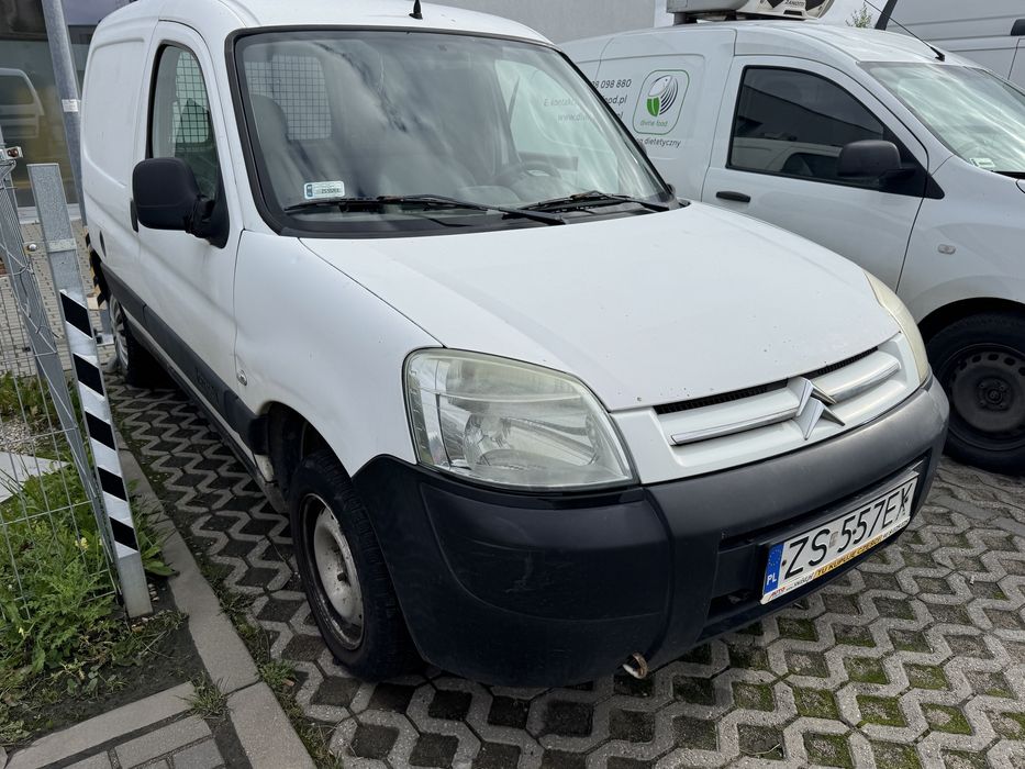 Berlingo 2007 rok 1.4 Benzyna . Zarejestrowany . Długie Opłaty .
