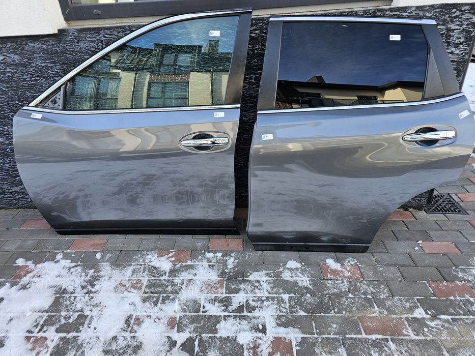 Nissan Rogue T32 X-Trail T32 2013-2021 Дверь передняя задняя левая