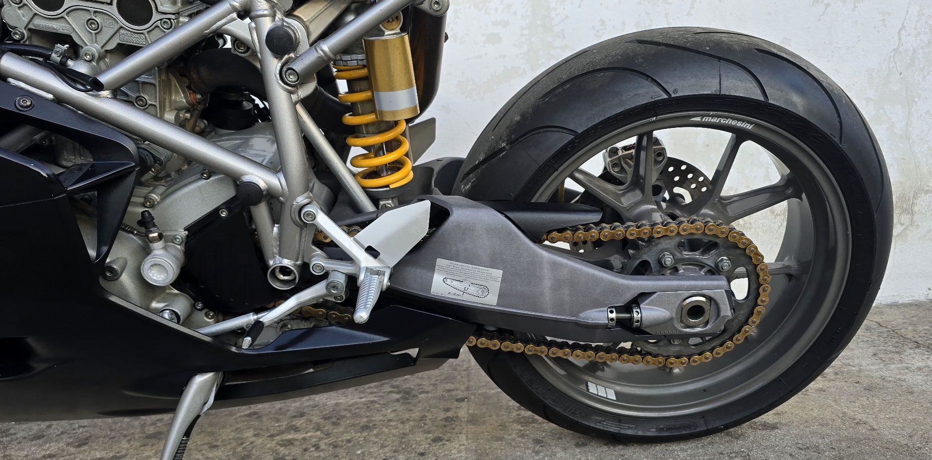 Ducati 749s dark edition