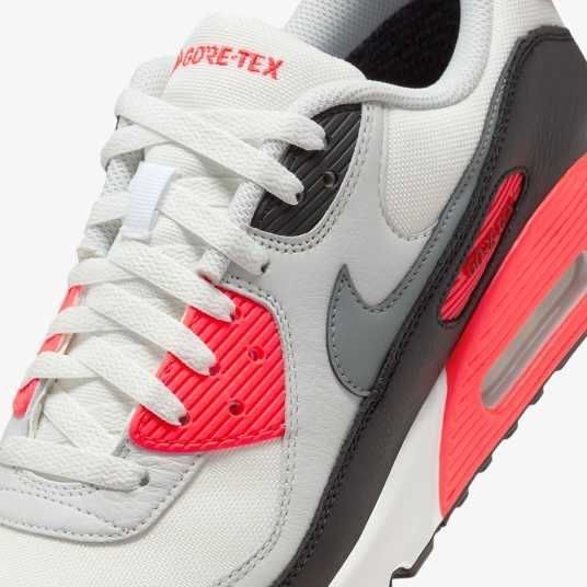 Кросівки чоловічі Nike Air Max 90 Gore tex  FD5810-101