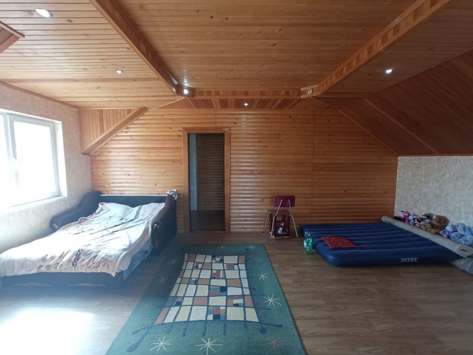 Продається господарство та магазин.