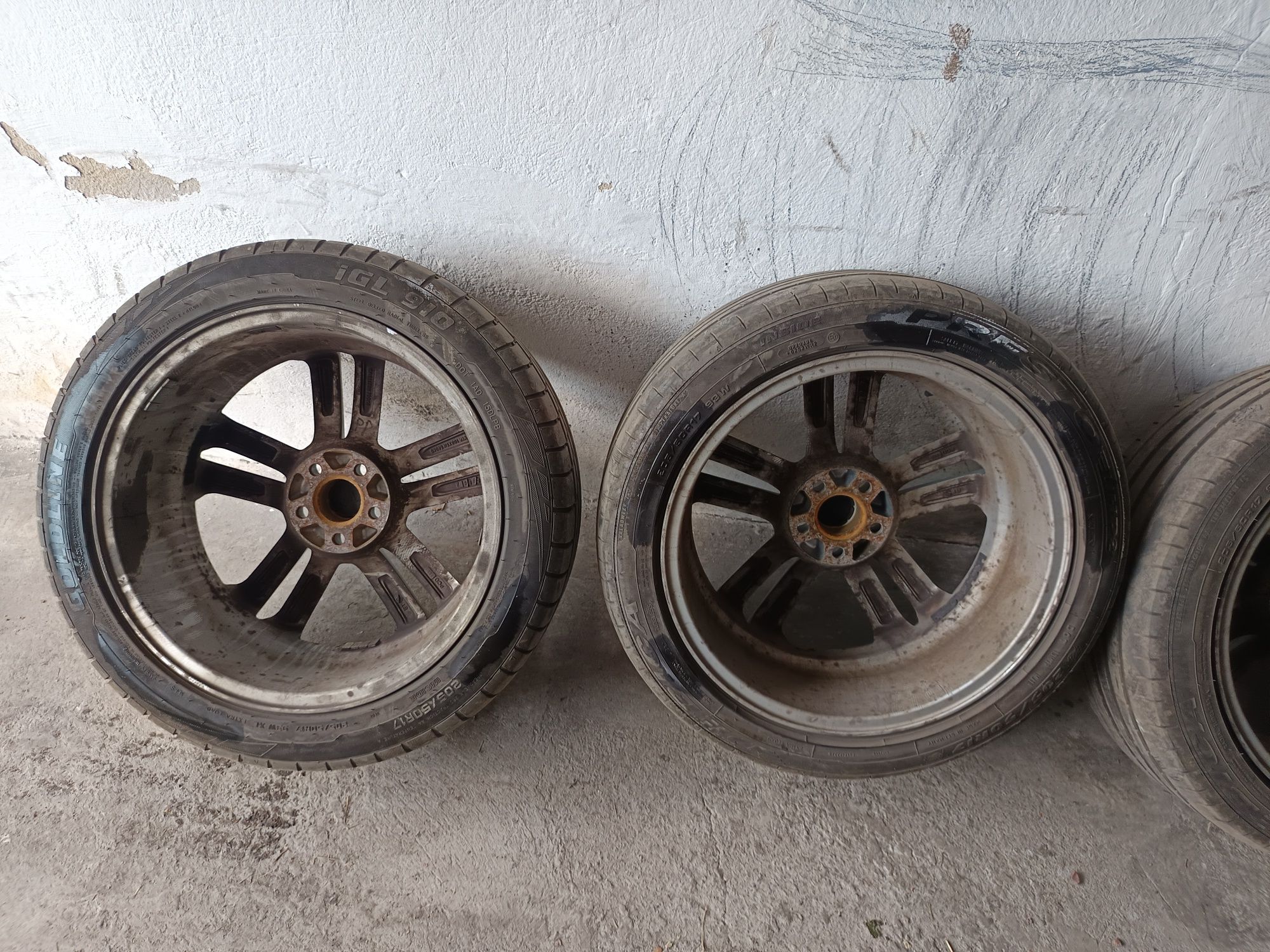 Koła aluminiowe felgi 17 5x100 VW Golf audi t-roc bora polo z oponami