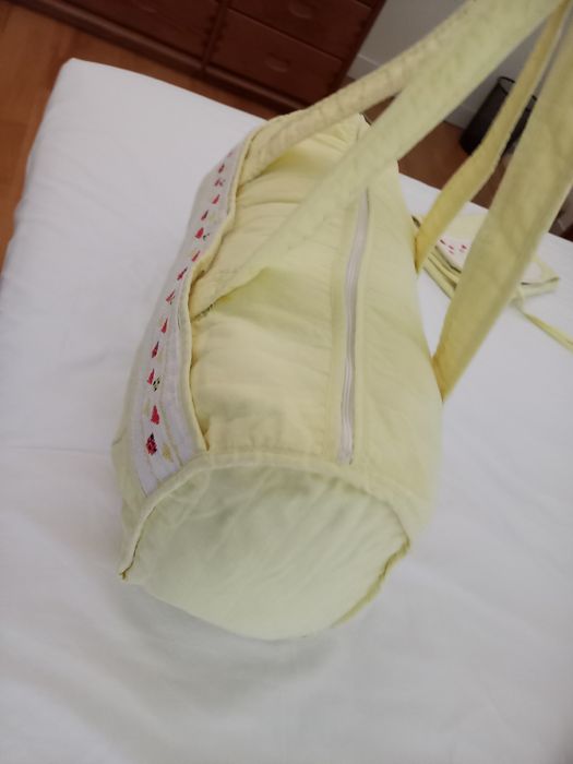 Saco maternidade, trocador fralda porta documentos bordados ponto cruz