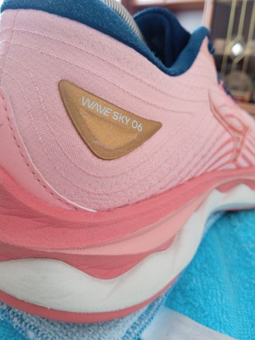 MIZUNO 40, 5 wave sky 06 sportowe biegowe