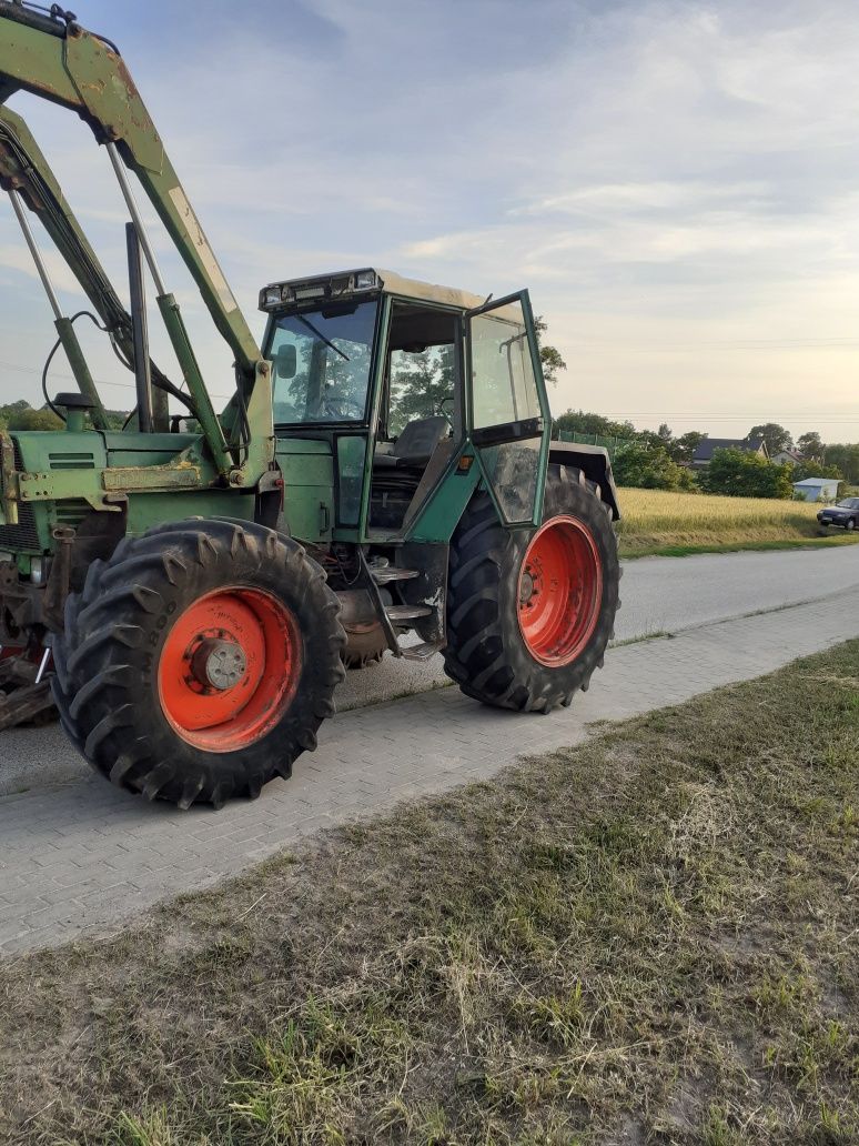 Fendt 312 LSA TUZ WOM (Nie zetor 5748 waskie kola) farmer Krajowy tur