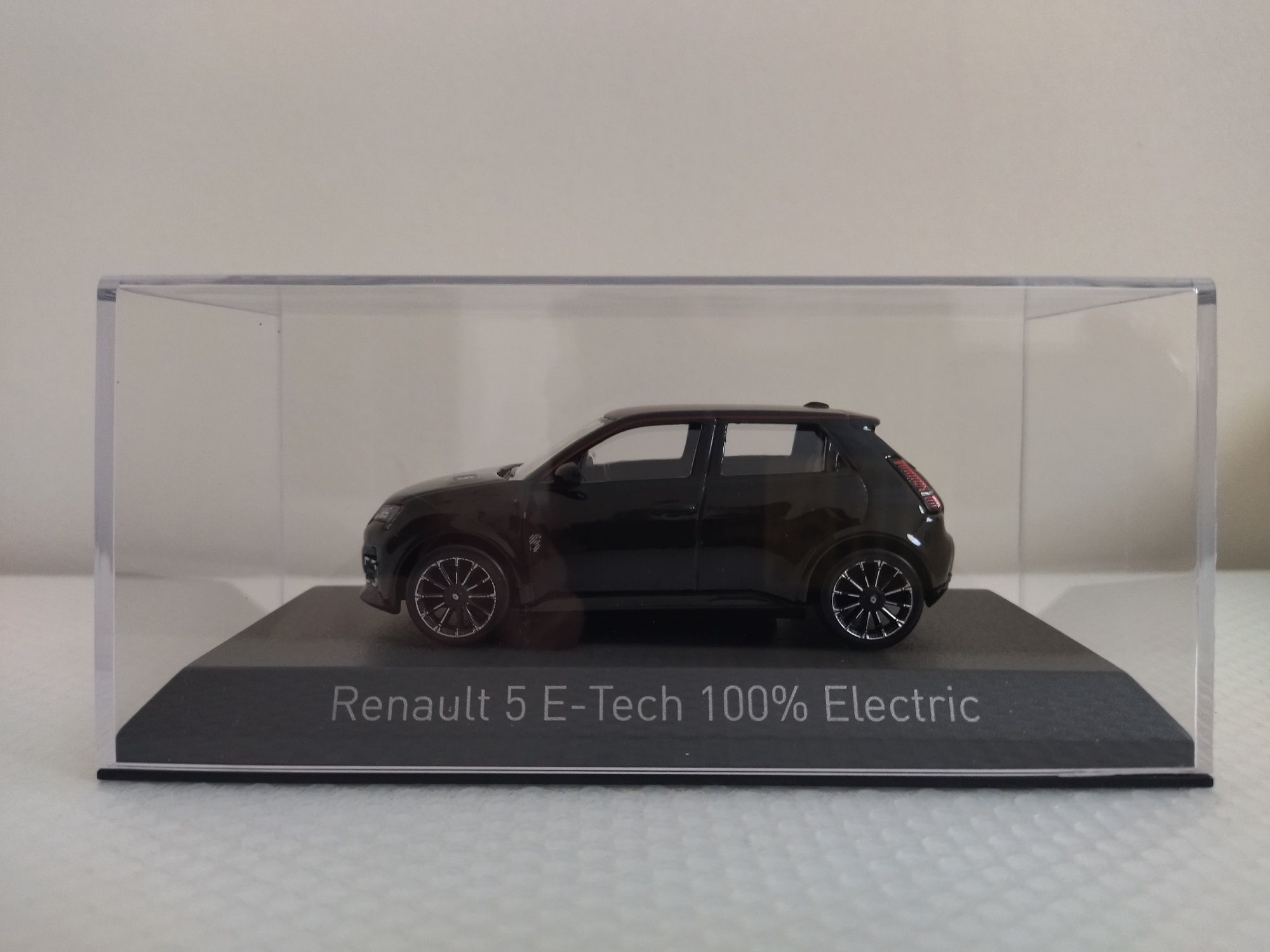 Miniatura Renault 5 E-Tech 1/43 Nova