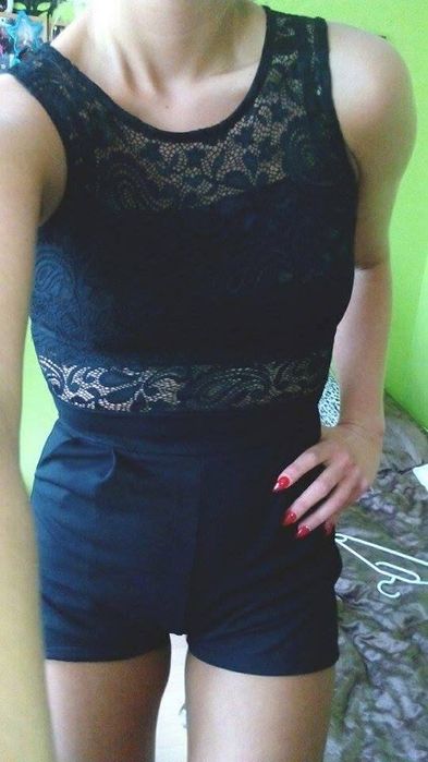 Kombinezon Colloseum S czarny koronka krótki