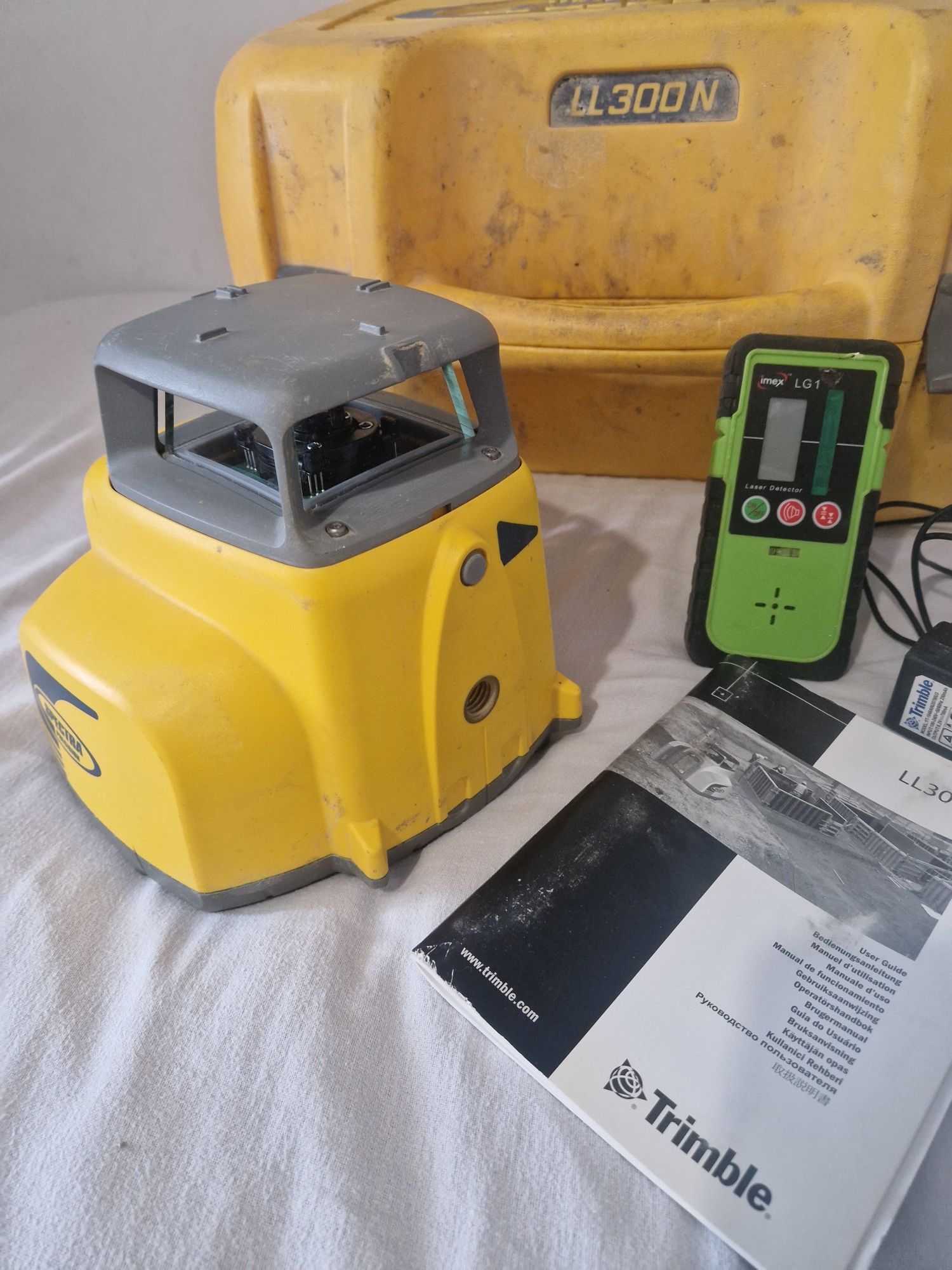 Spectra LL300N Niwelator laserowy