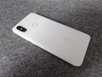 Telefon Xiaomi Mi 8