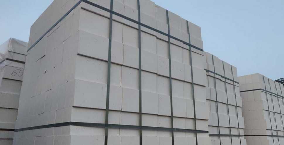 Кирпич белый полуторный производства Куряж