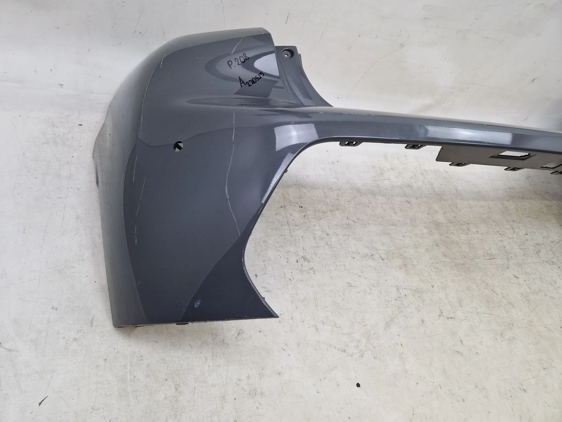 Zderzak tył tylny dokładka tylnego zderzaka Peugeot 208 II