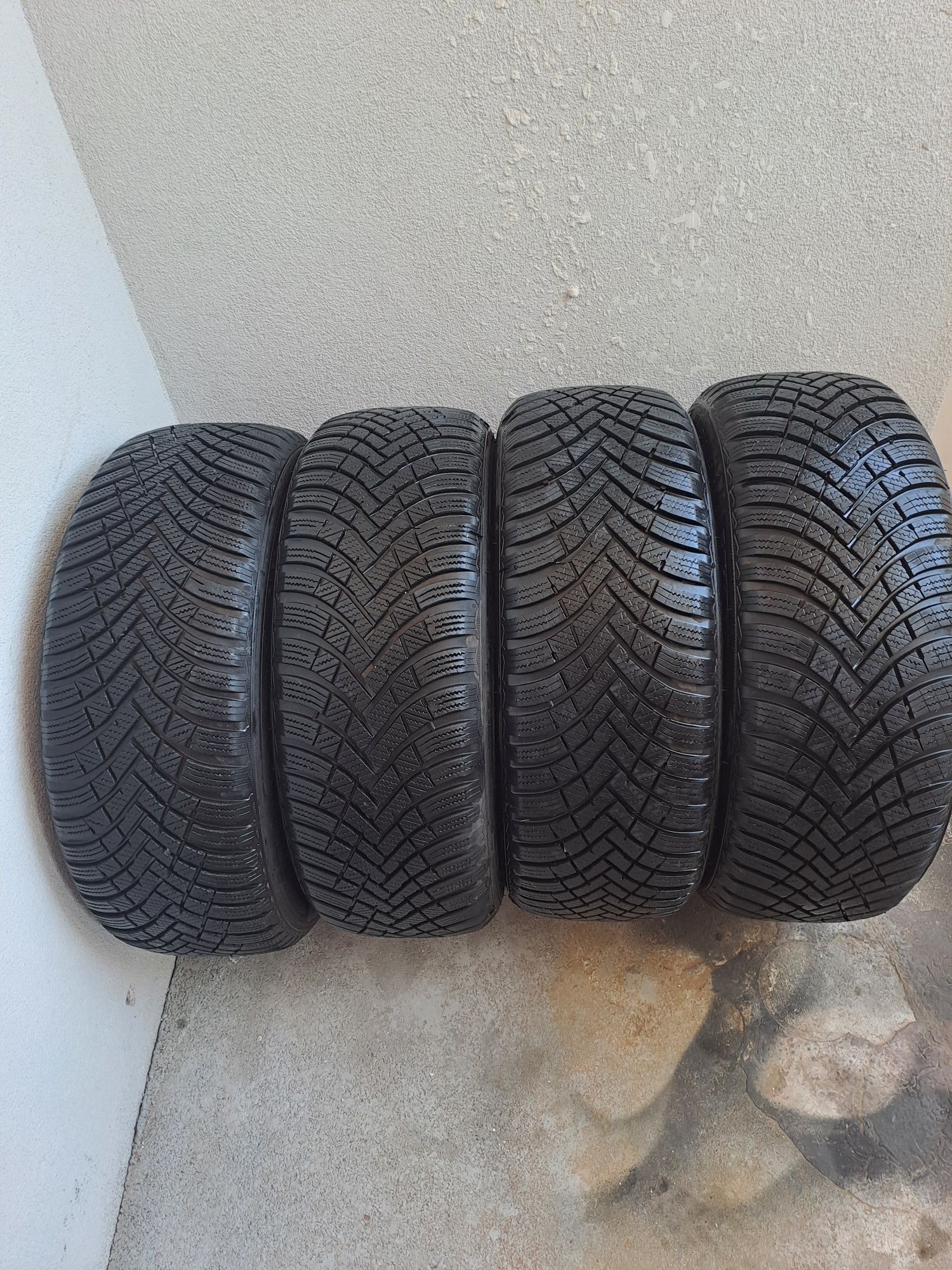 Шини Hankook 205/55/16 24рік 4шт.
