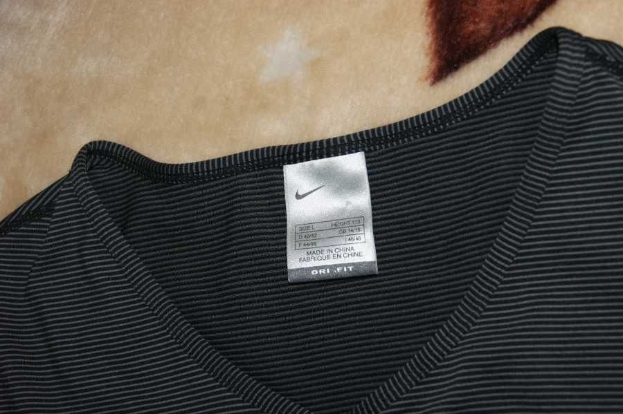 Koszulka czarno-szara w paski Nike M/L 38/40