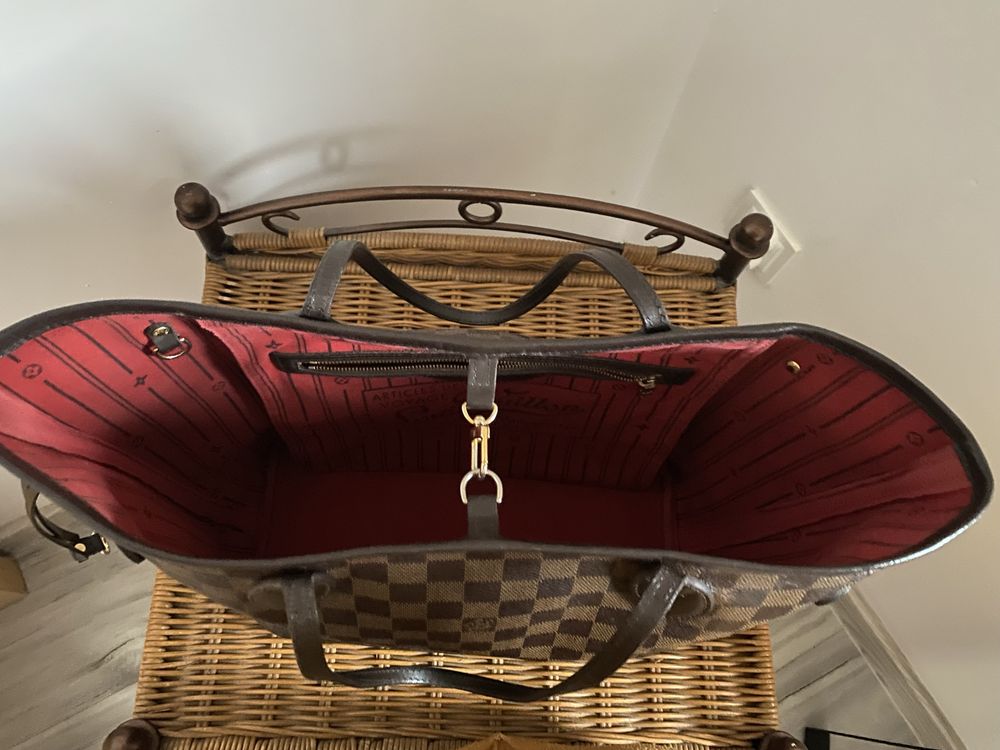 Louis Vuitton Neverfull MM Damier Ebene.