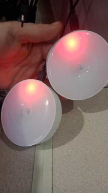 Bezprzewodowa Lampka LED z Czujnikiem Ruchu Regulacja Natężenia