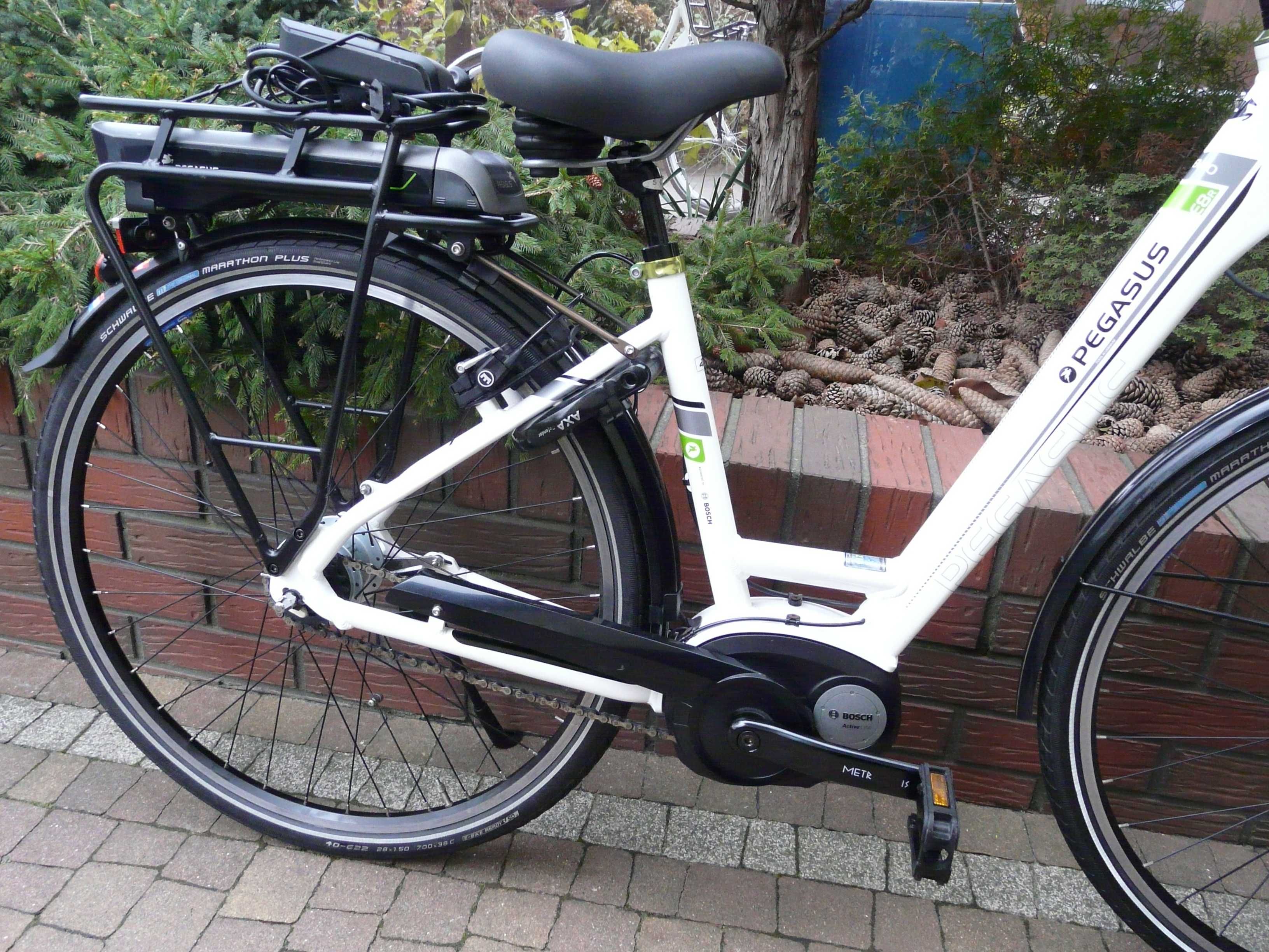 Rower elektryczny PEGASUS Premio E8R 28"/45 Bosch,Magura,Deore,nożny