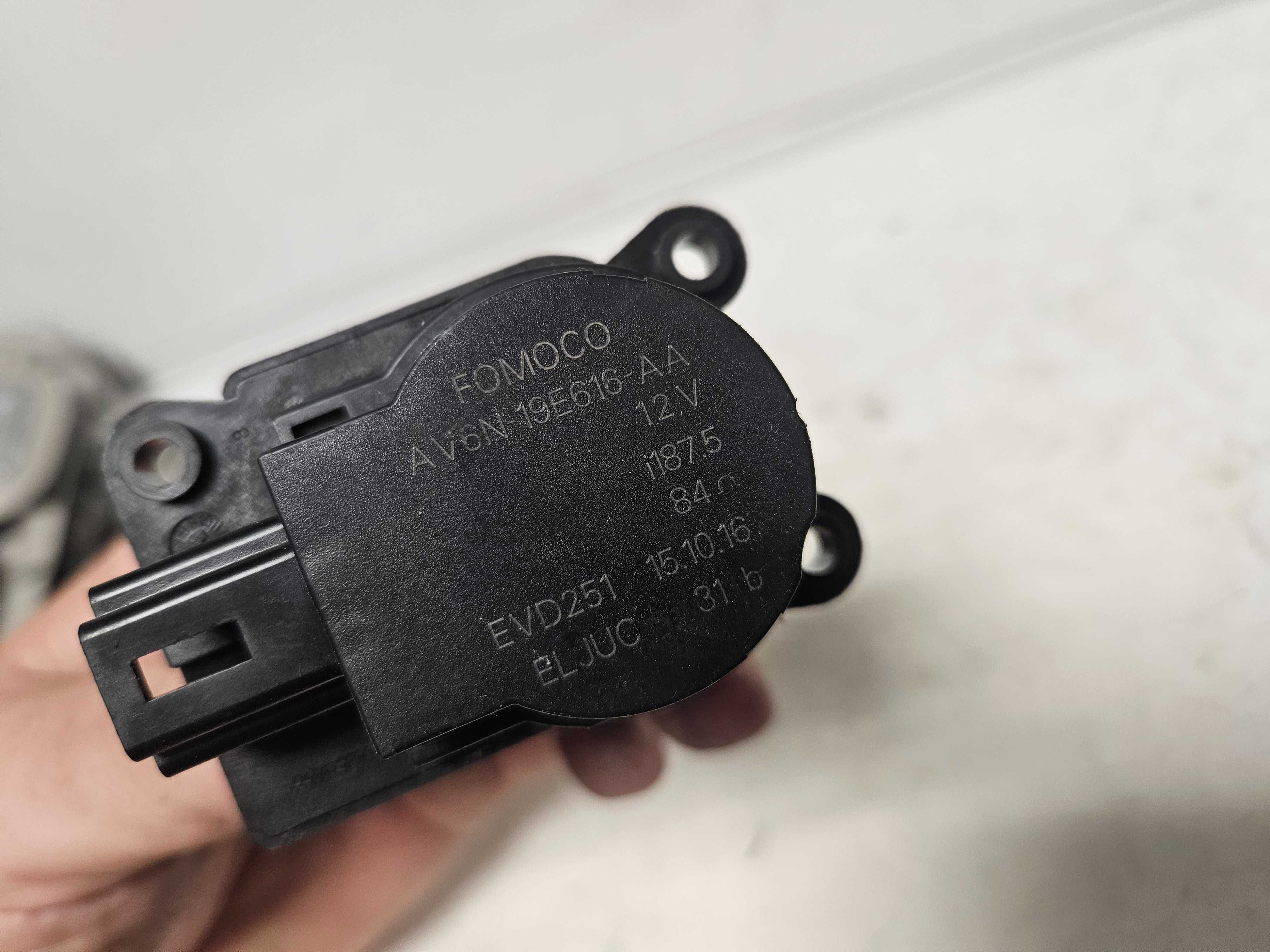 Silniczek zaworu przepływu powietrza FORD  AV6,N19,E616AA