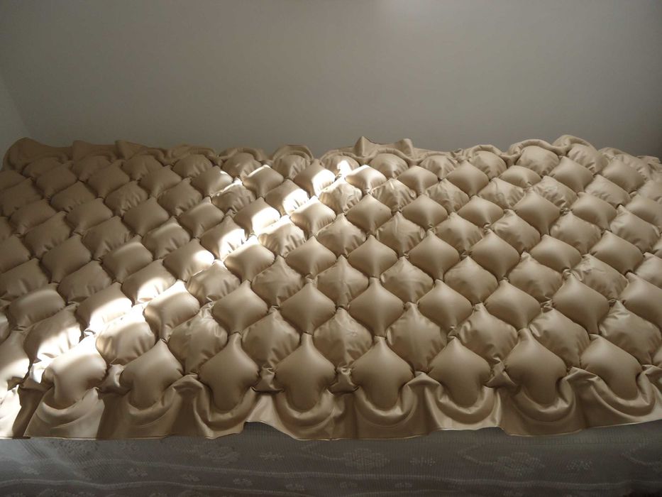 Colchão anti-escaras + 2 compressores