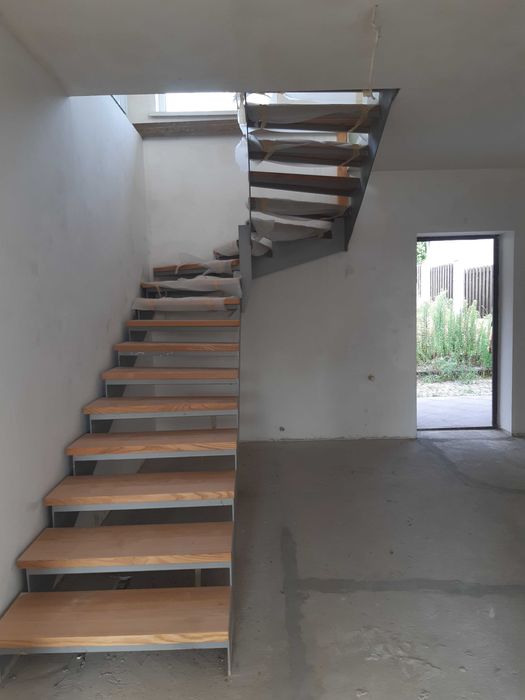 Продам стильный современный 2-хэт дом с бассейном