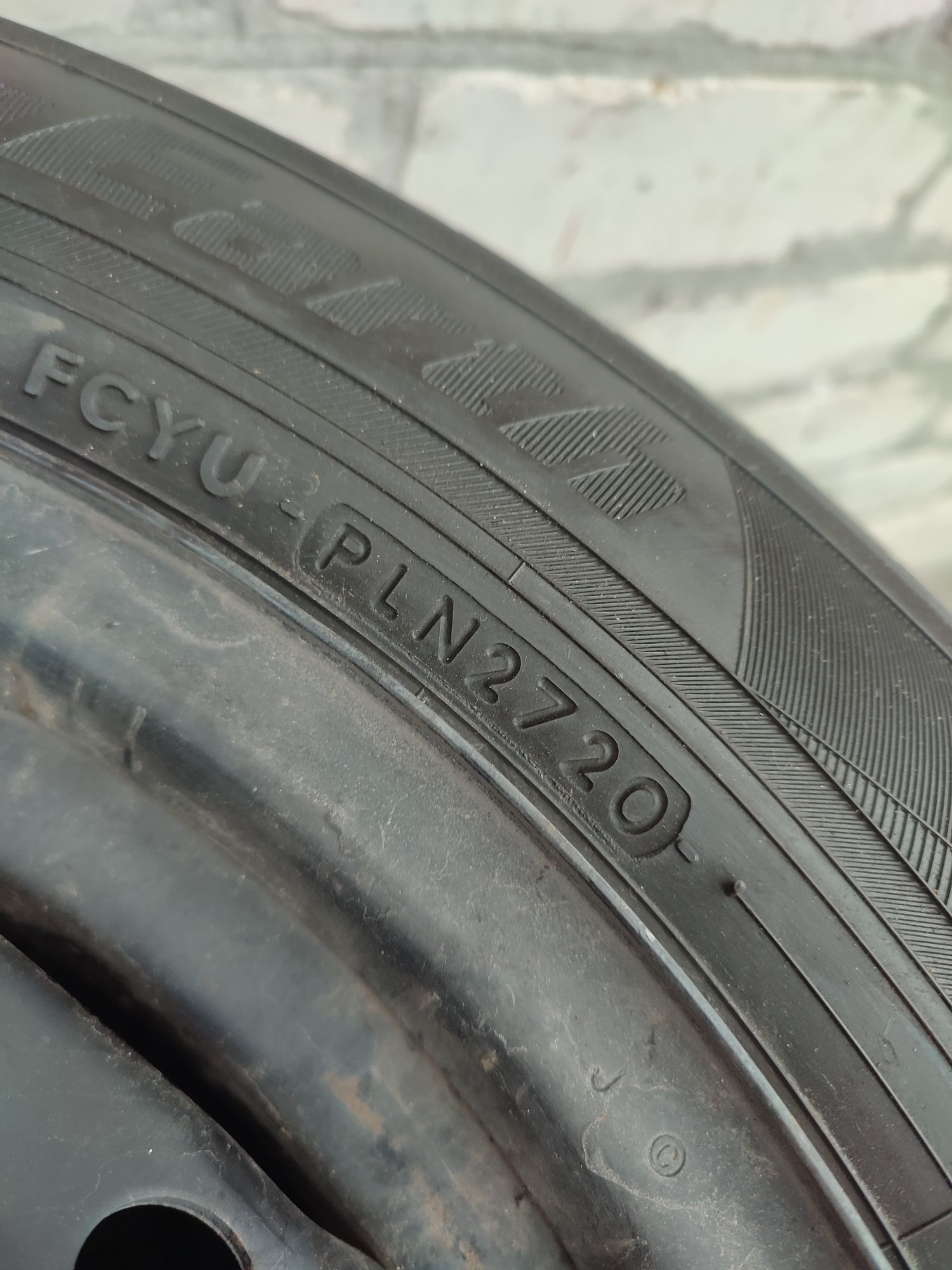 Yokohama 175/65r15 2020 року в ідеальному стані