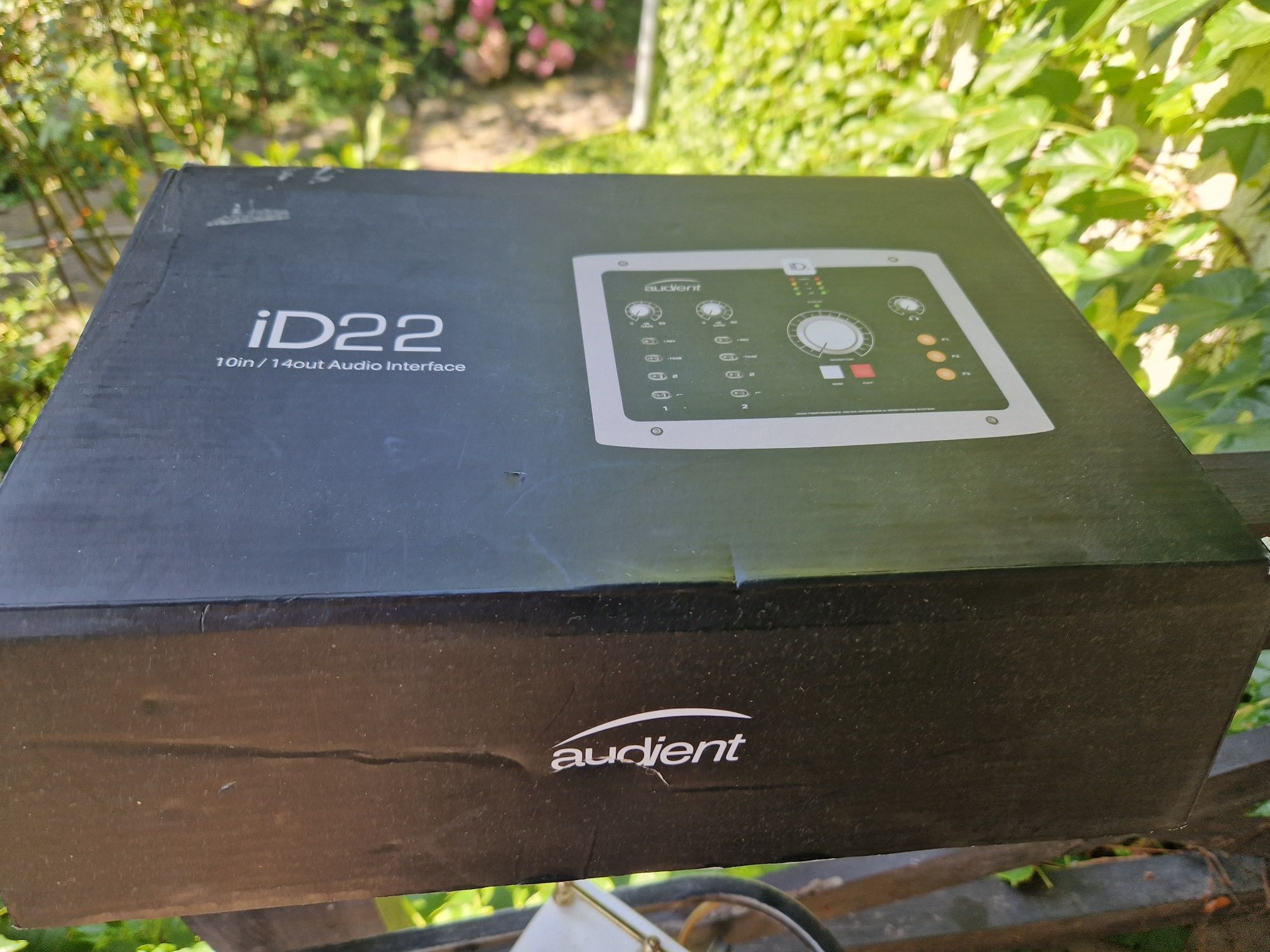 Топовая в своём классе Звуковая Карта Audient id22