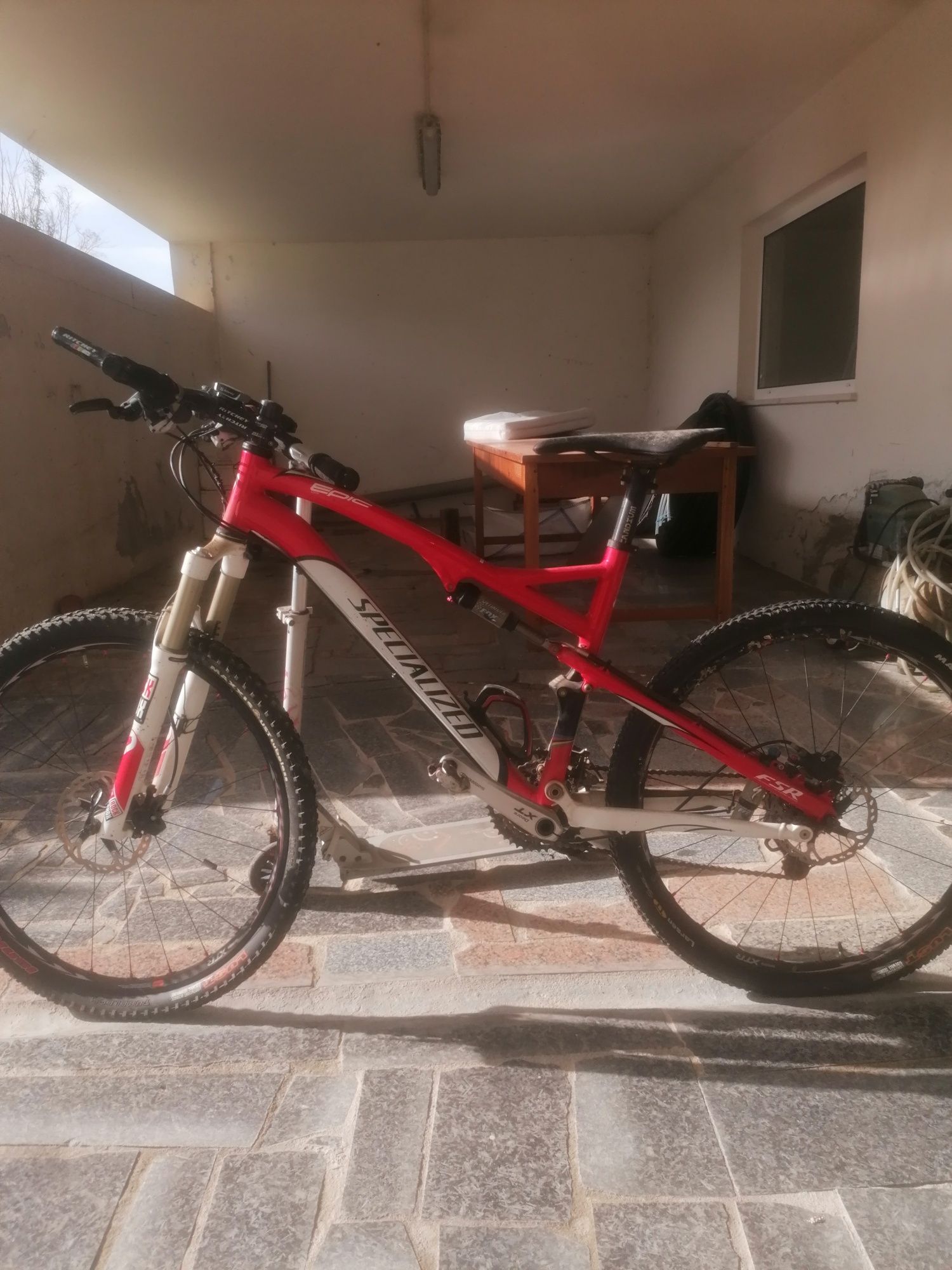 Bicicleta specialized epic M roda 26