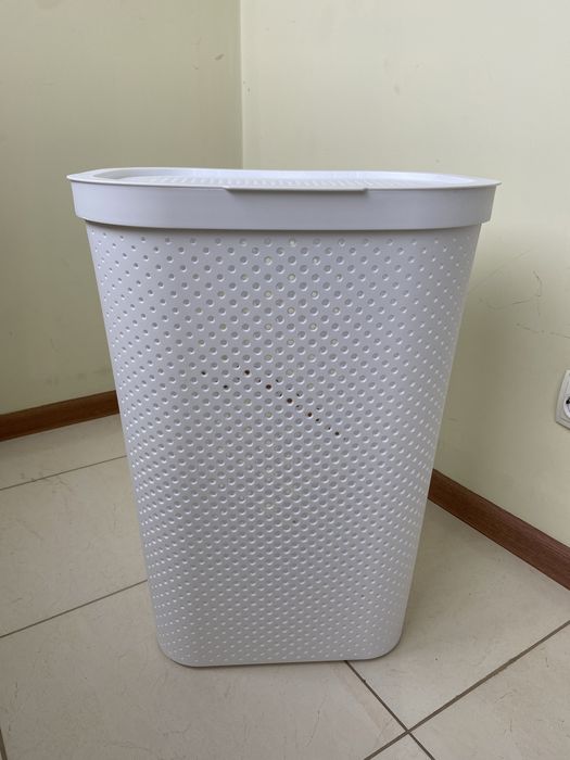 Кошик для білизни