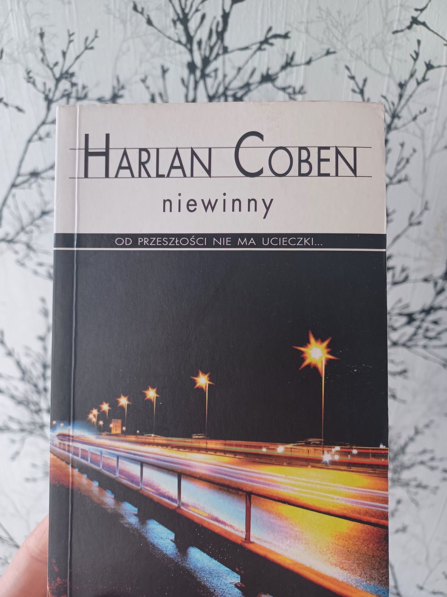 Książka Harlena Cobena,,Niewinny ",nowa