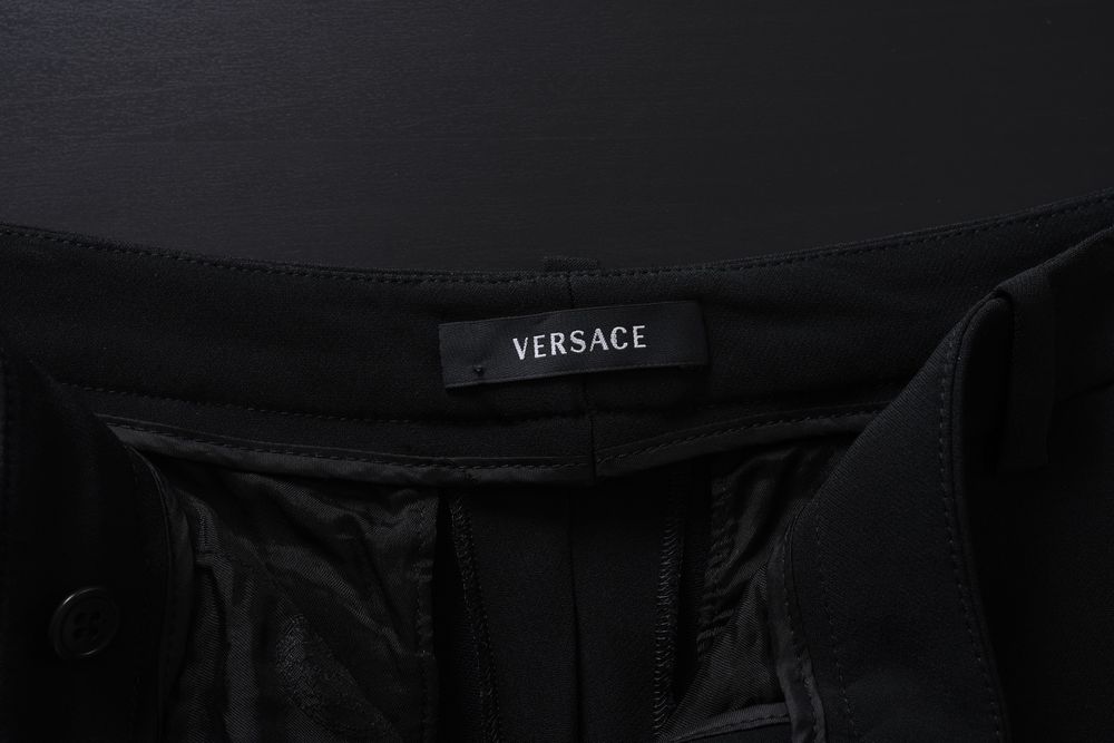 GIANNI VERSACE czarne materiałowe spodnie damskie ze streczem 34 IT 38