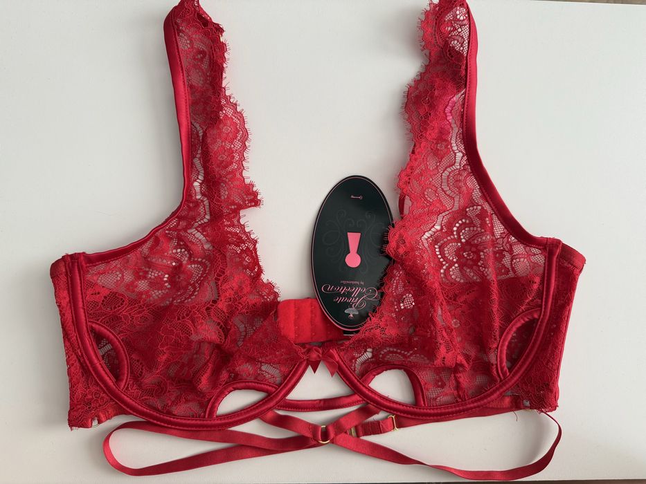 Бюстгалтер від бренду Hunkemoller 85D