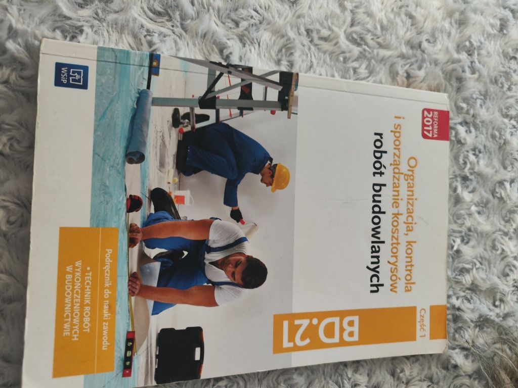Technik robot wykończeniowych