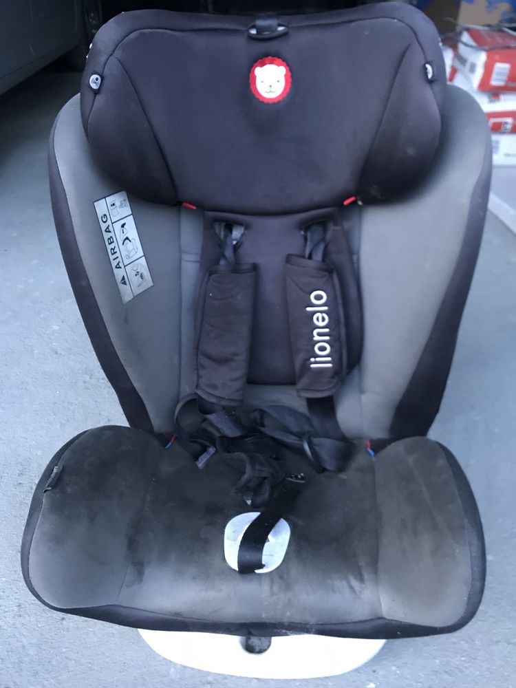 Fotelik Lionelo Isofix