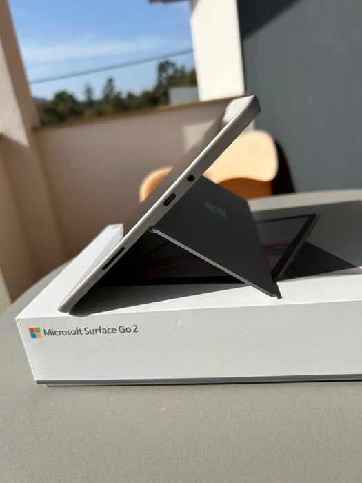 Microsoft Surface Go 2