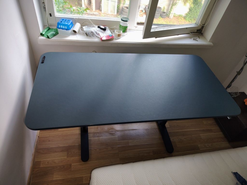 Biurko IKEA bekant 19240 niebieskie 160x80 jak nowe !