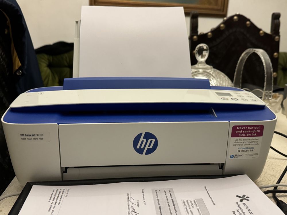 Impressora HP Deskjet 3760 wi fi com tinteito preto novo