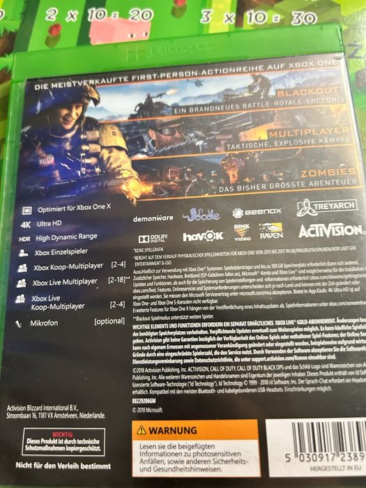 Sprzedaje grę Call of duty Black ops 4 W wersji na xboxa one