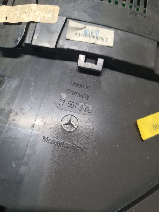 Приборка приборна панель щиток приборів спідометер Mercedes w203 w209