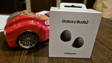 Samsung galaxy buds 2 słuchawki