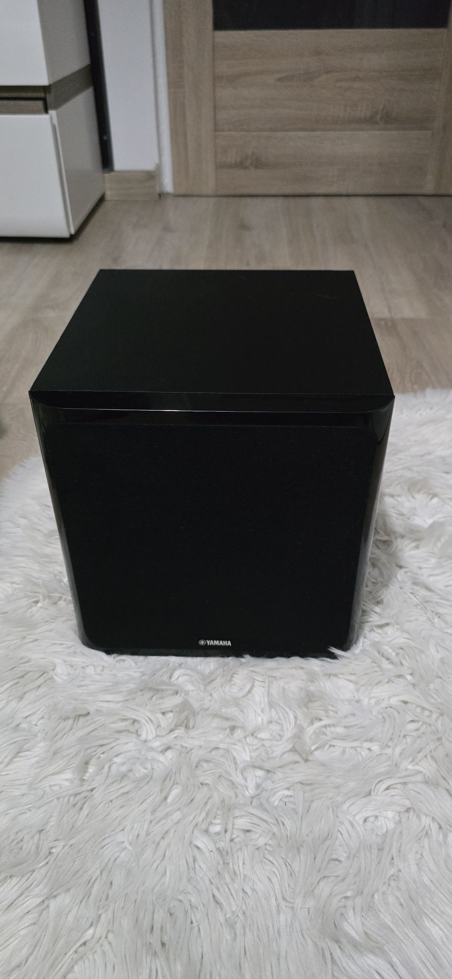 Subwoofer aktywny z głośnikami yamaha