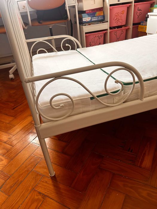 Cama criança extensível IKEA