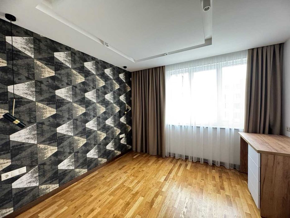 Оренда 2к квартири,76м², Липинського, перша здача, 950$