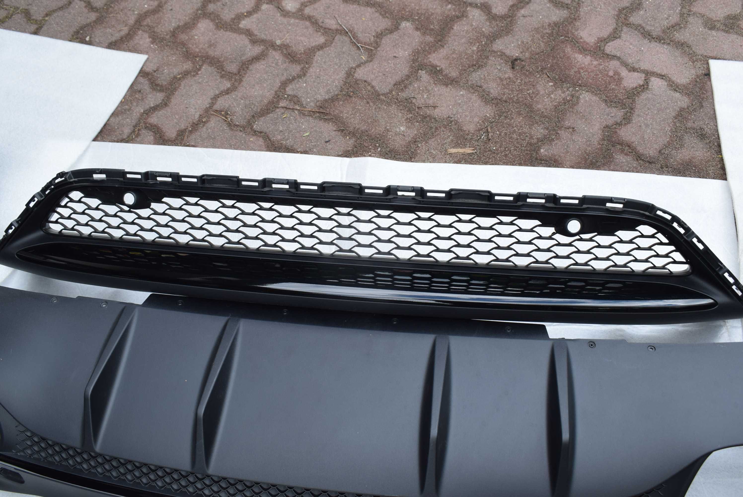 Mercedes GLS 63 167 dyfuzor tył przód końcówki wydechu czarne oryginał