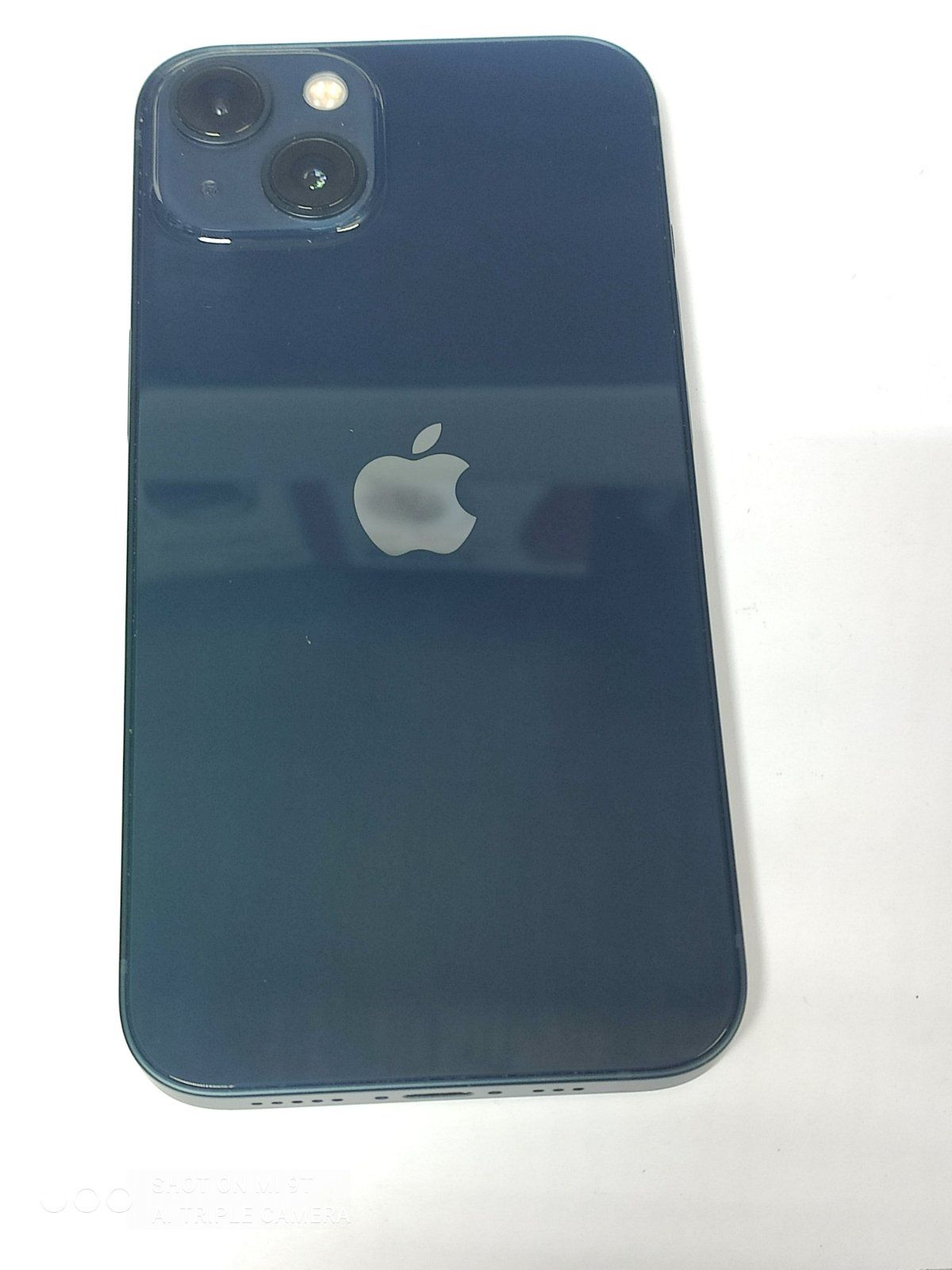 Телефон iphone 13