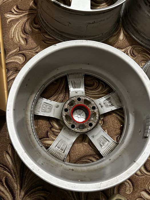 Продам диски r17 dezent 5/120